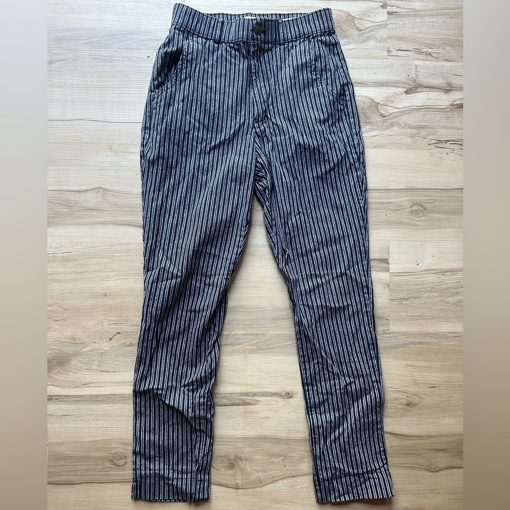 Hollister XS Straight Leg Pant